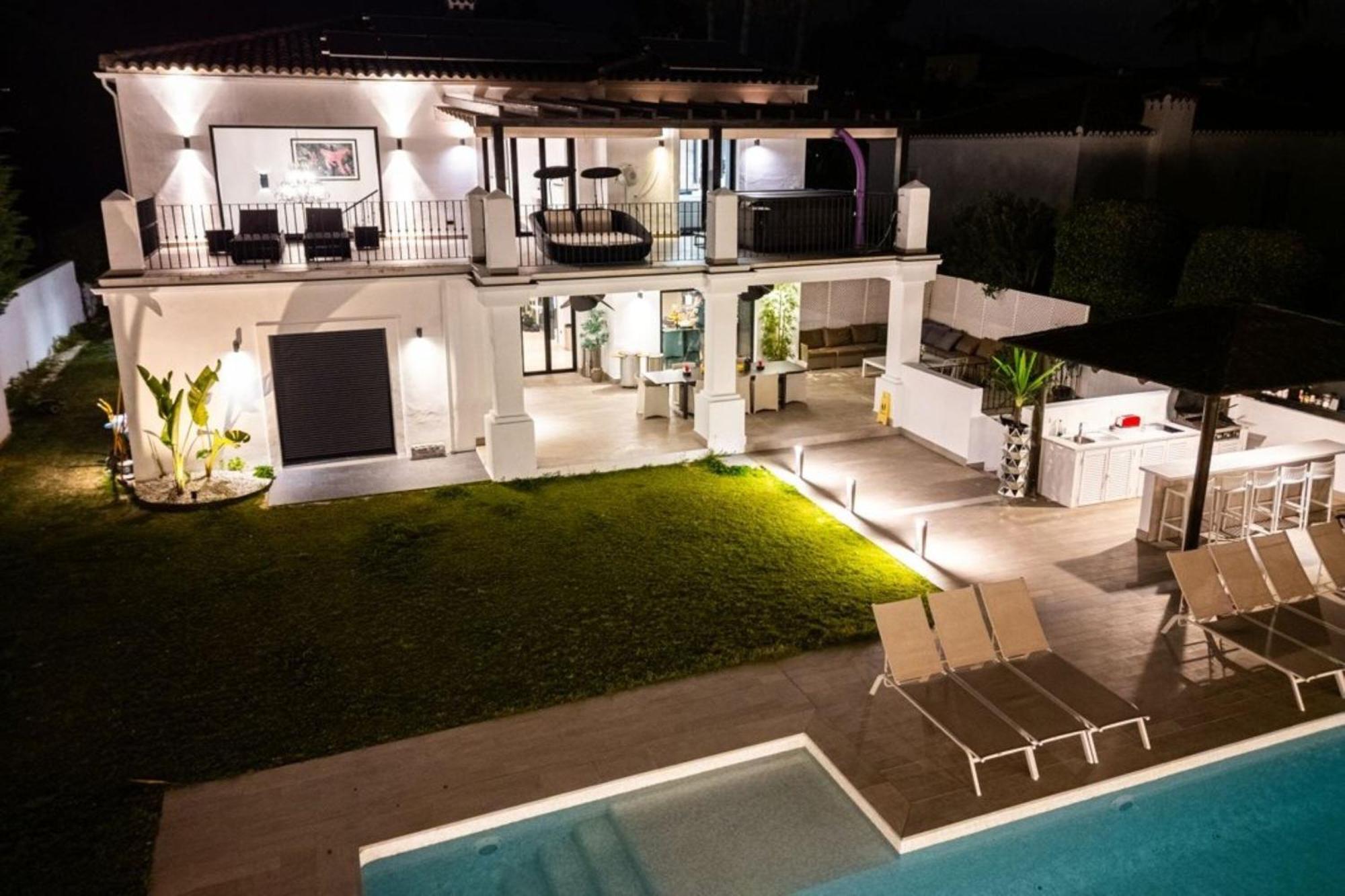 מארבלה Villa New Zacaluca Pool Sauna & Gym - Happy Rentals מראה חיצוני תמונה
